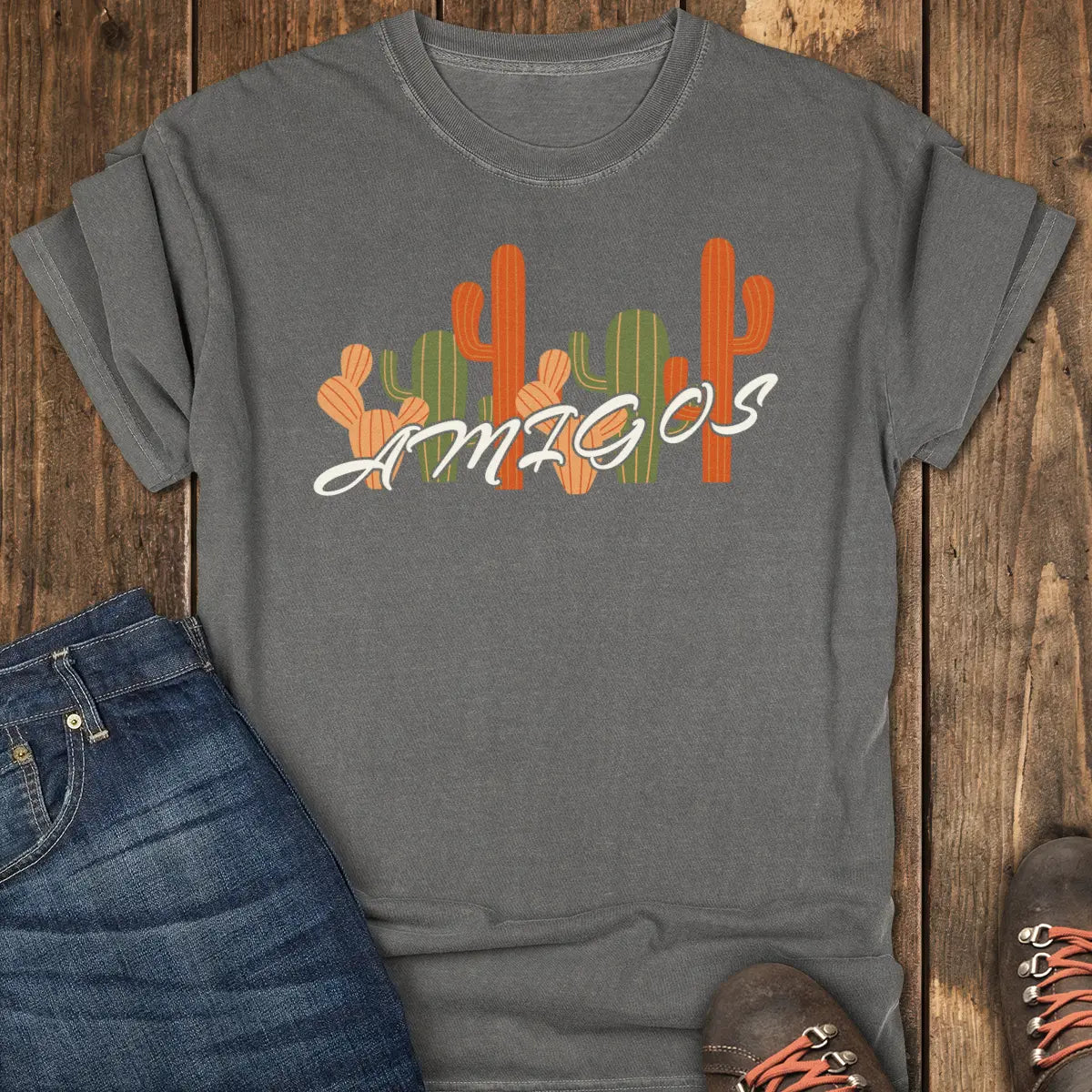Amigos Tee - Pepper