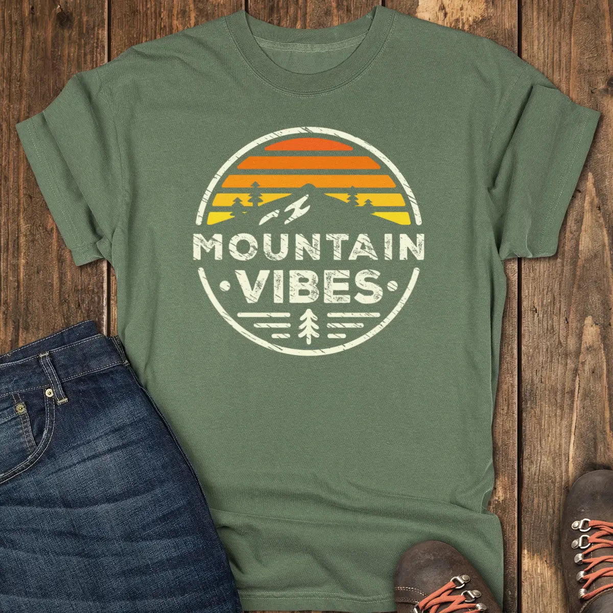 Mountain Vibes Tee - Moss