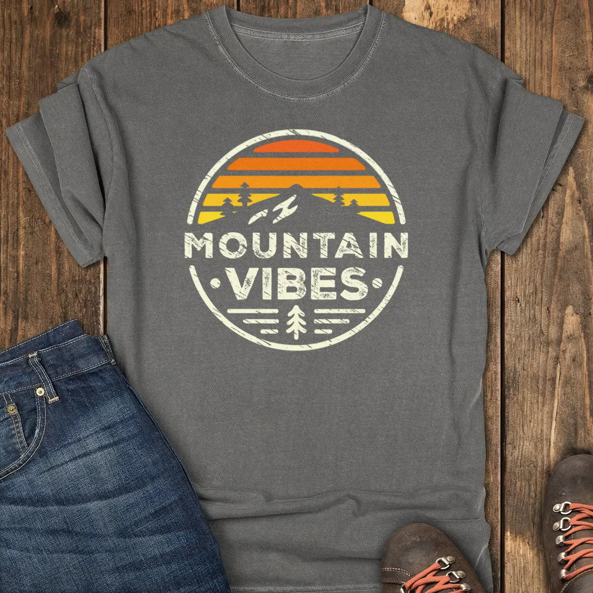 Mountain Vibes Tee - Pepper