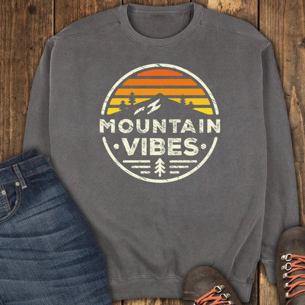 Mountain Vibes Sweatshirt - Pepper