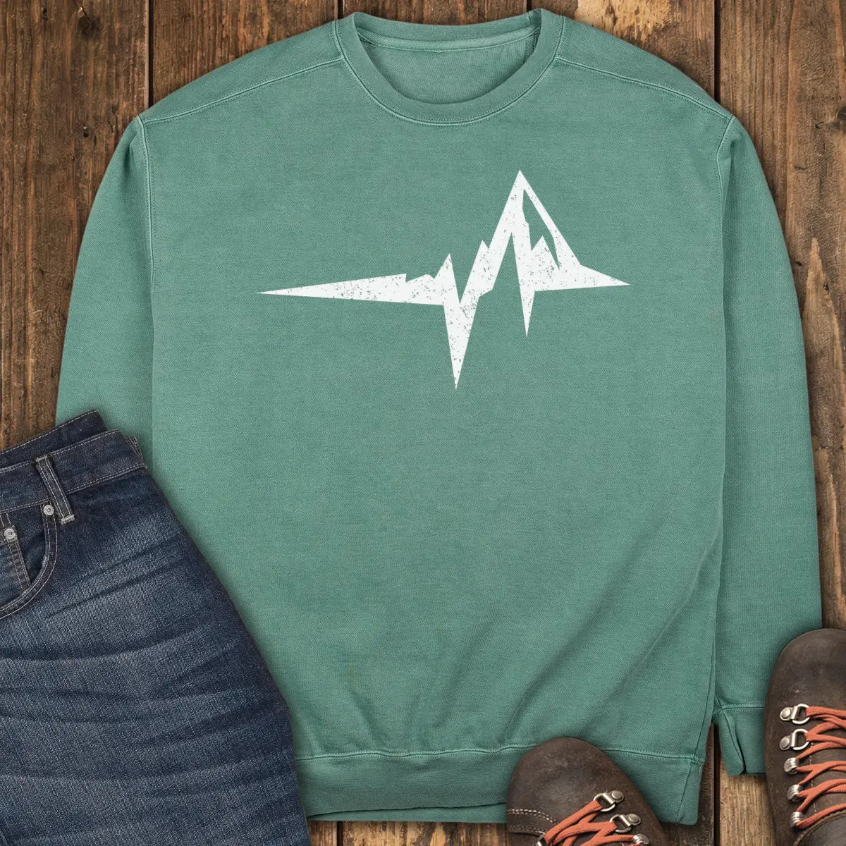 The Mountain Heartbeat Sweatshirt - Light Green