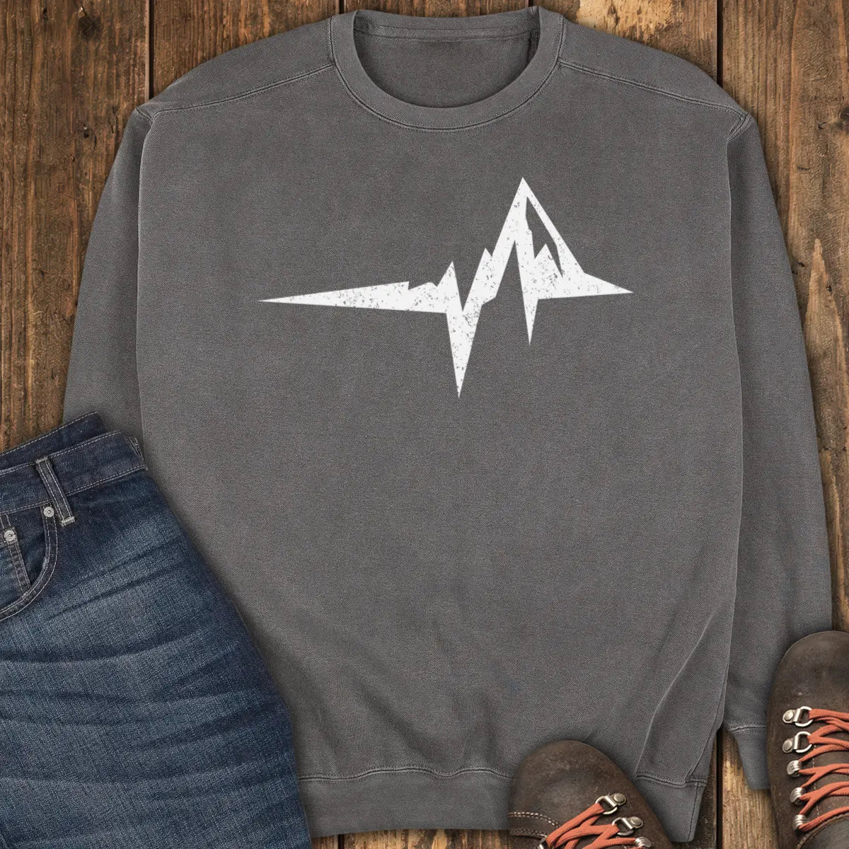 The Mountain Heartbeat Sweatshirt - Pepper